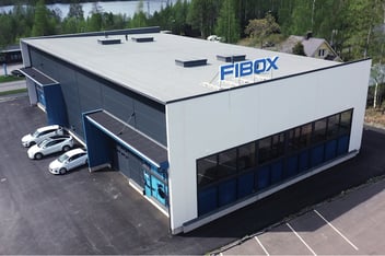 Fiboxin autonlataus- ja lämmitystuotteiden tehdas Lempääläässä Vikinraitilla
