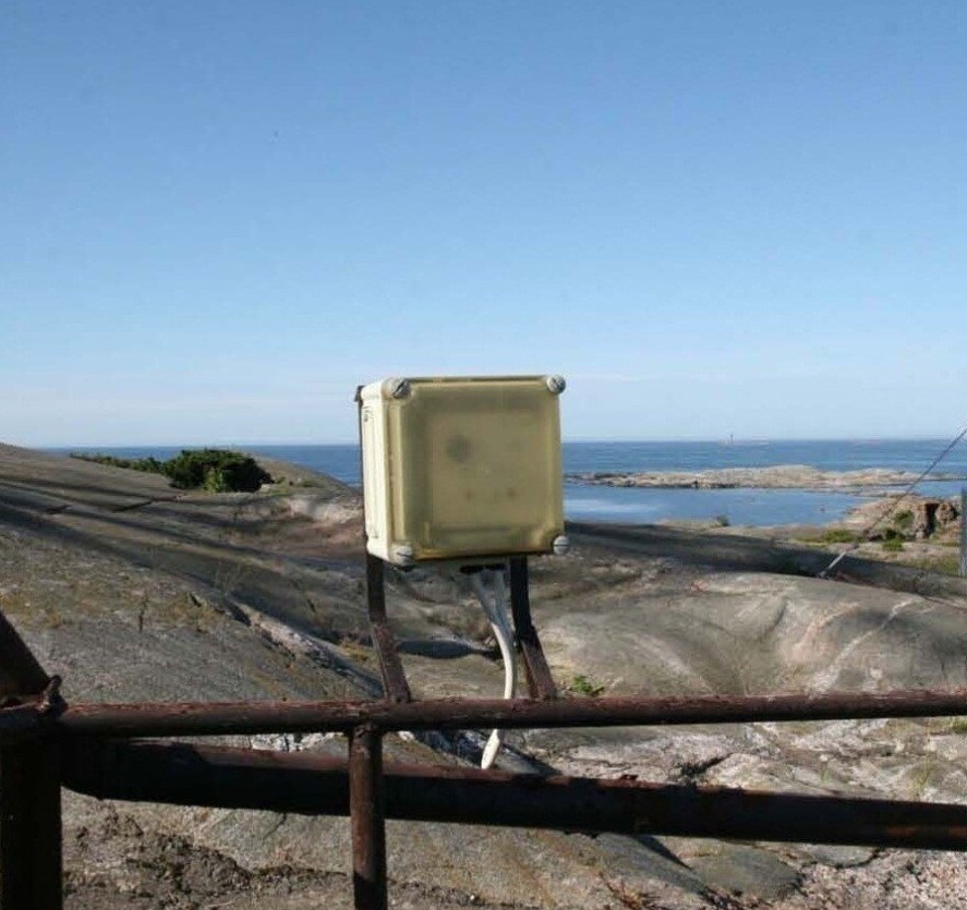 uto ek enclosure square