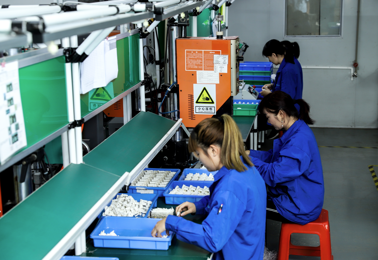 People working at Fibox
