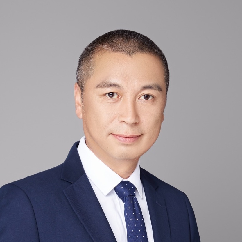 headshot for Xu Xia