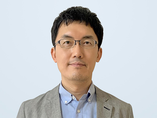 headshot for KwangJin Yang