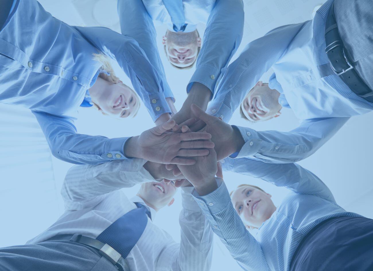 officeworkers-holding-hands-fibox-blue-2