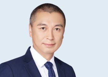 headshot for Xu Xia